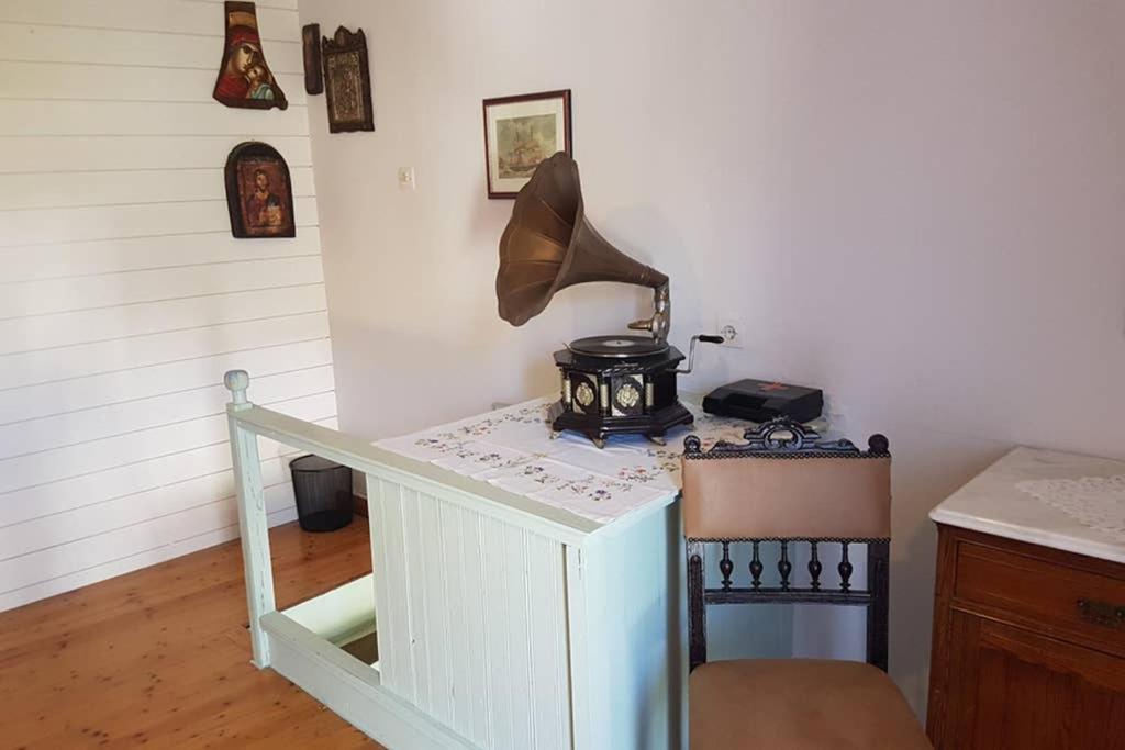 Chariklia Traditional House Alónnisos 外观 照片