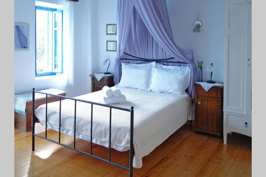 Chariklia Traditional House Alónnisos 外观 照片
